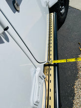 Load image into Gallery viewer, Jeep Gladiator JT KSPEC Rock Sliders
