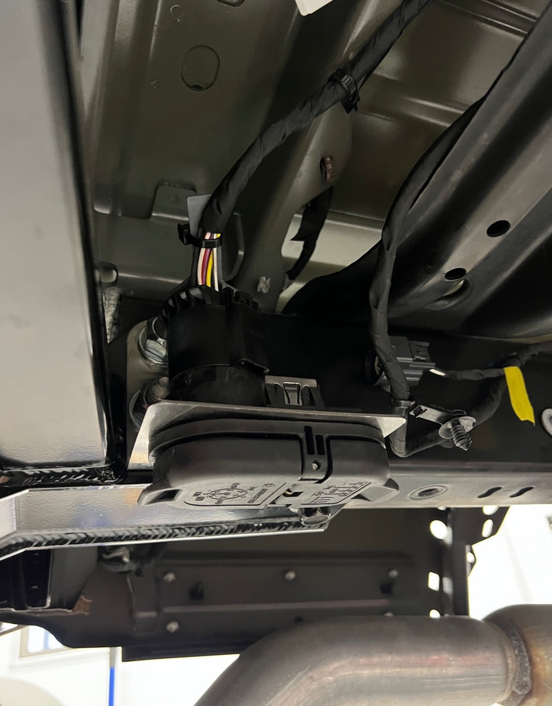Jeep Gladiator trailer pin connector plug relocation